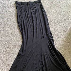 Mossimo black maxi skirt